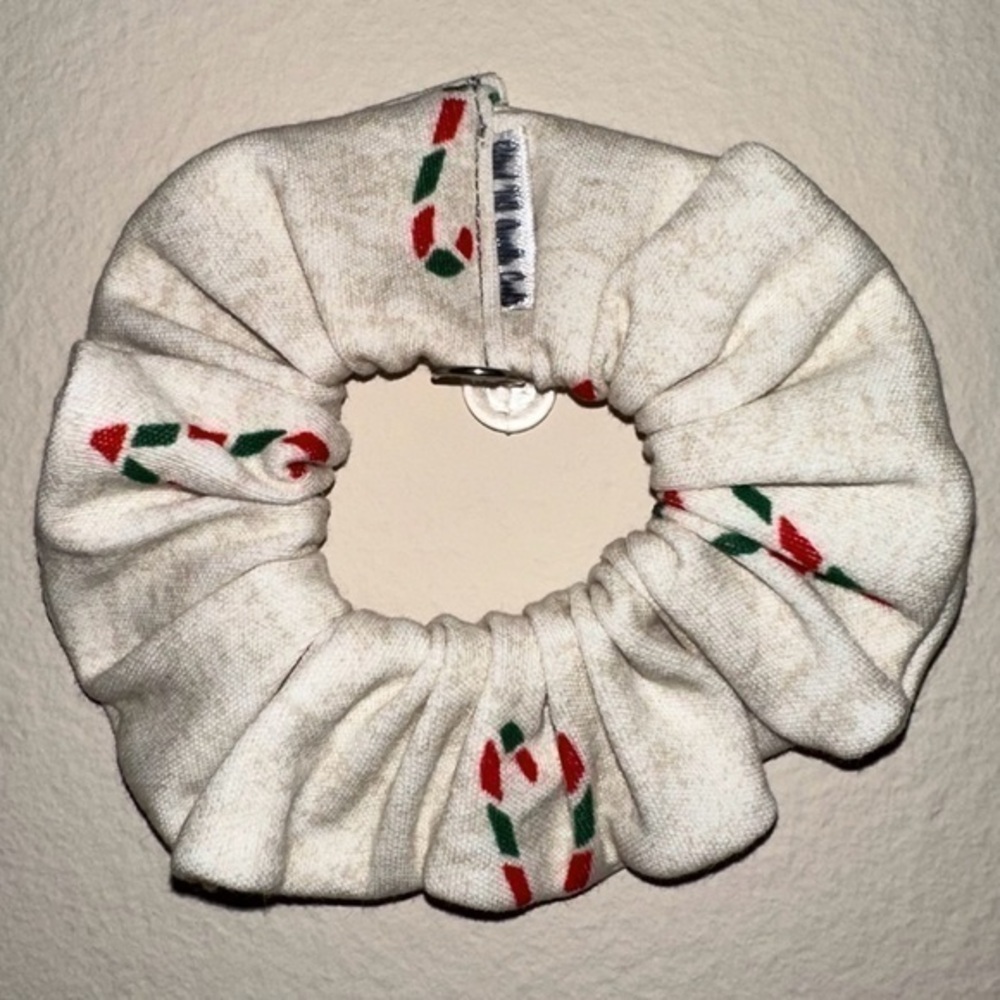 $7ea or 3/$15 Candy cane hearts hair scrunchie new